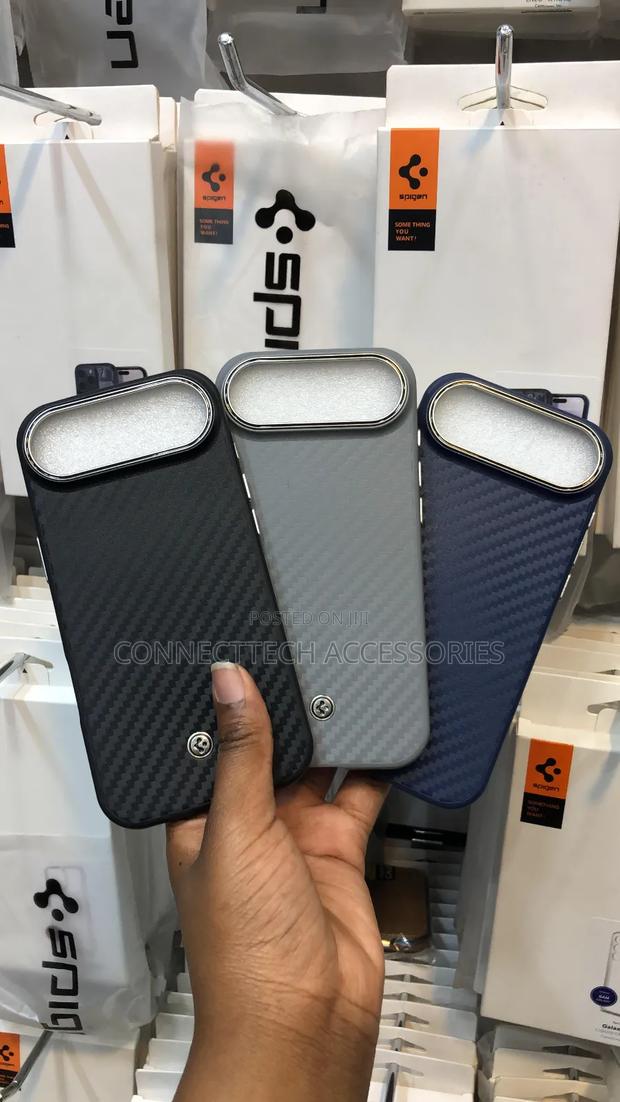 iPhone Air Spigen Enzo Aramid Case - main view
