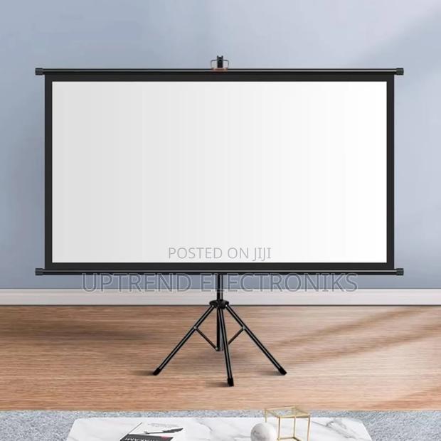 Large 180×180 Tripod Screen — Easy Setup, Sharp Display - main view