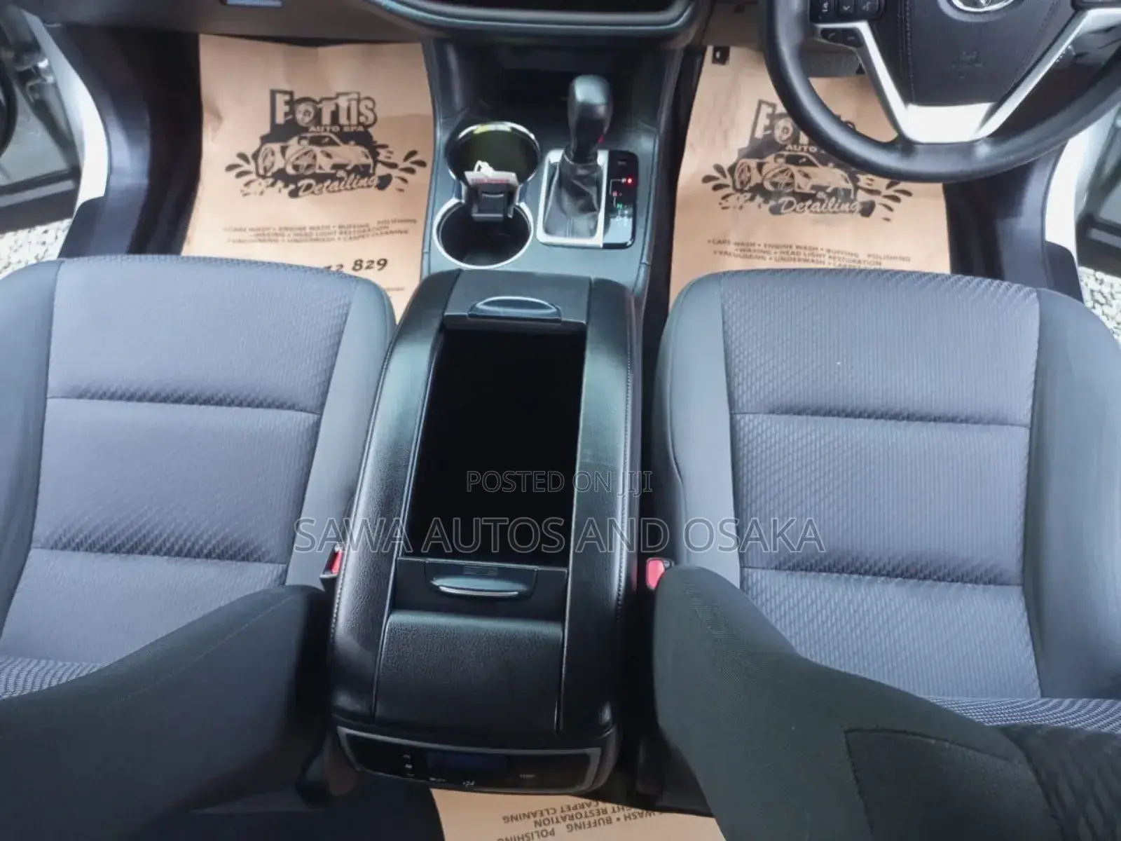Toyota Kluger 2017 Silver