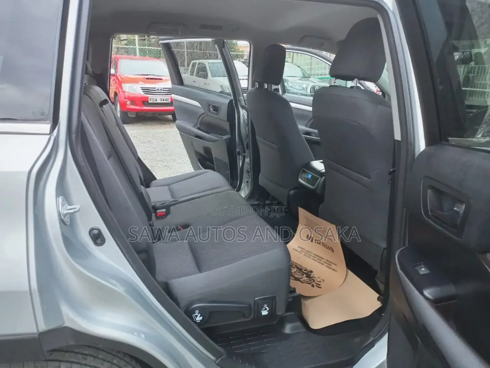 Toyota Kluger 2017 Silver