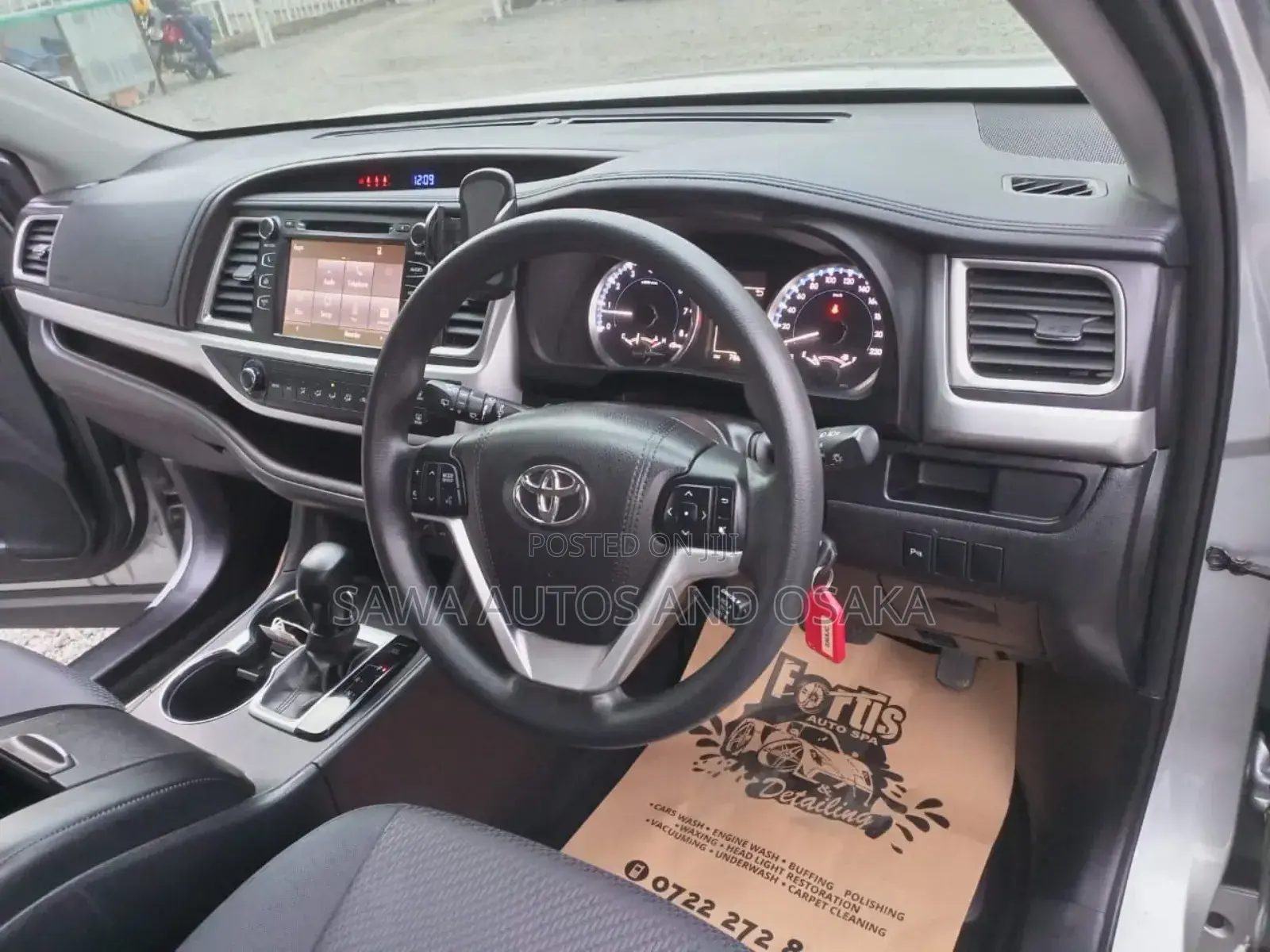 Toyota Kluger 2017 Silver