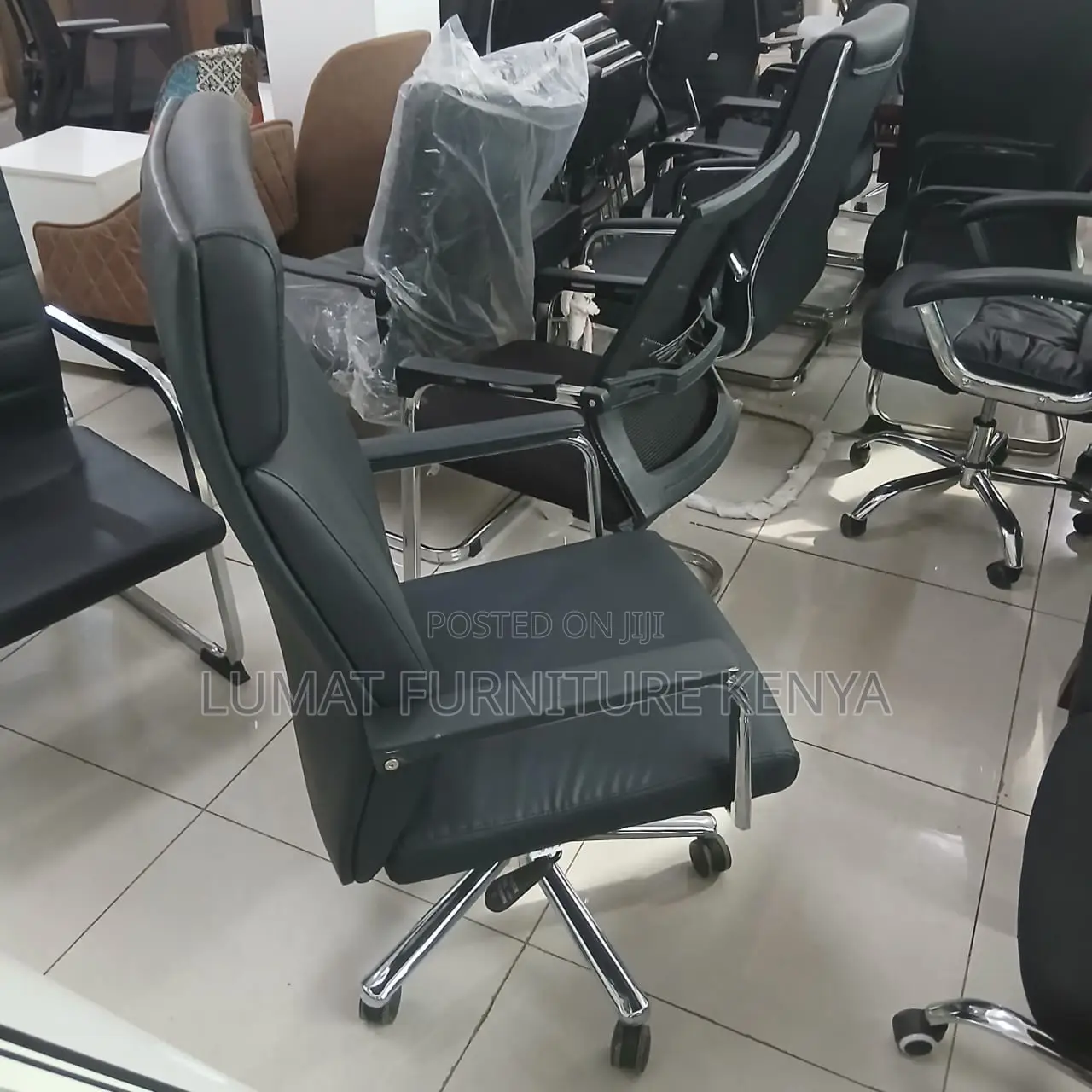 High Back Modern Office Leather Chair