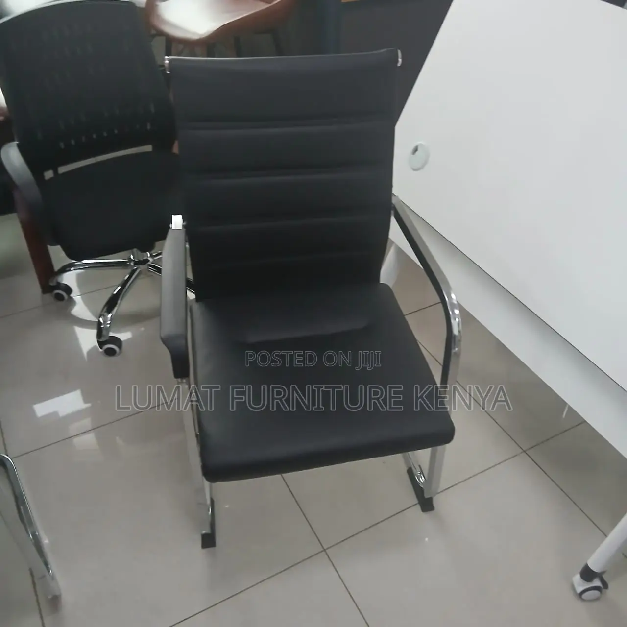 Leather Modern Guest/Boardroom Chair
