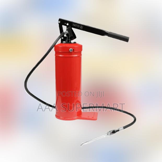 Yt-07063 Grease Pump 8kg - main view