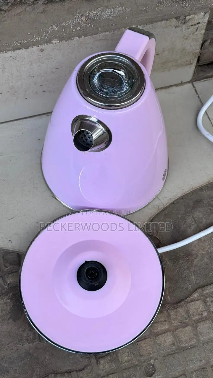 Swan Retro-Style Pink Jug Kettle