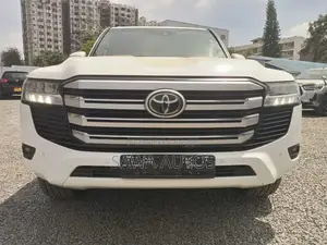 Toyota Land Cruiser 2023 White