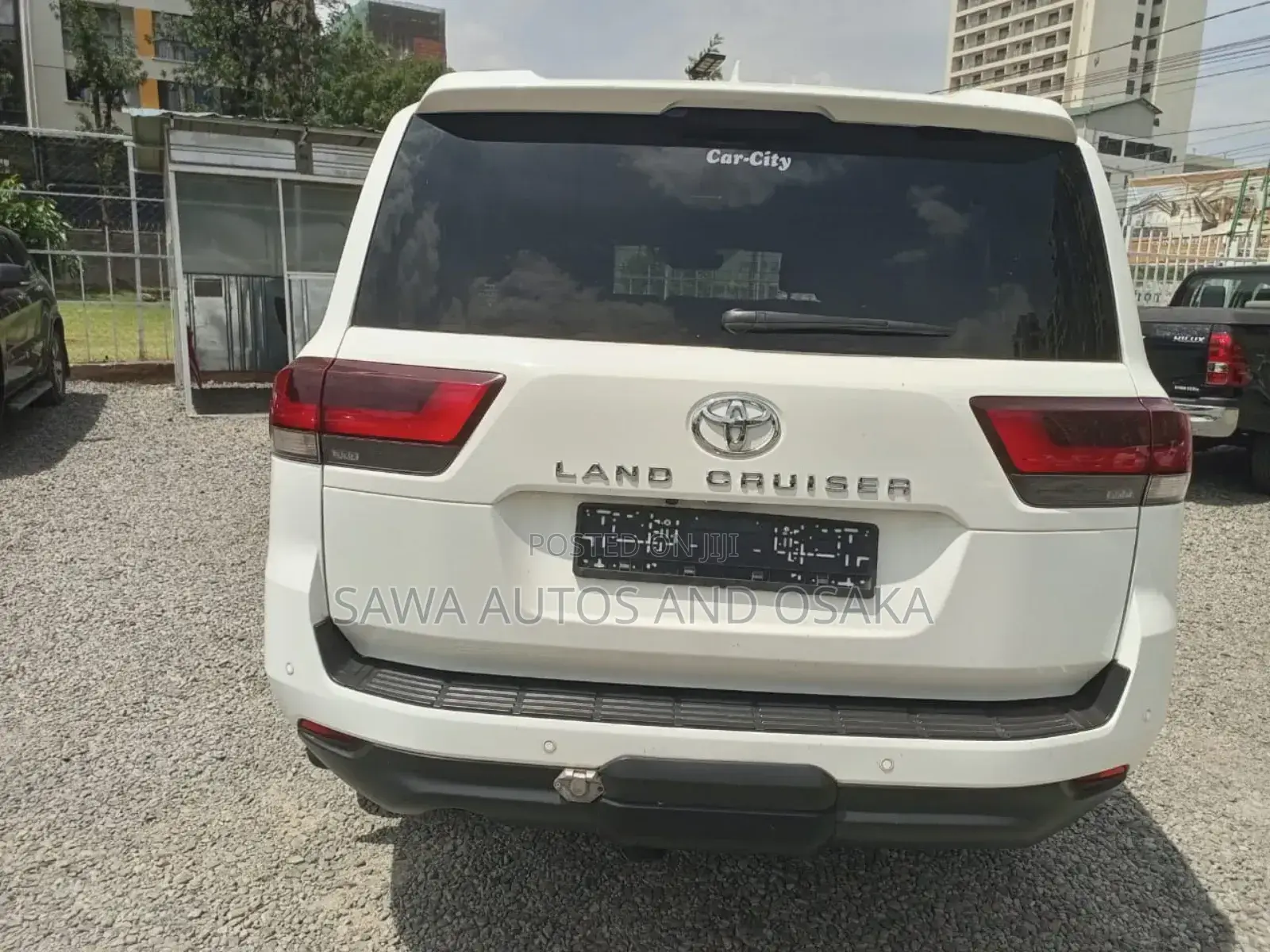 Toyota Land Cruiser 2023 White
