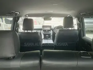 Toyota Land Cruiser 2023 White
