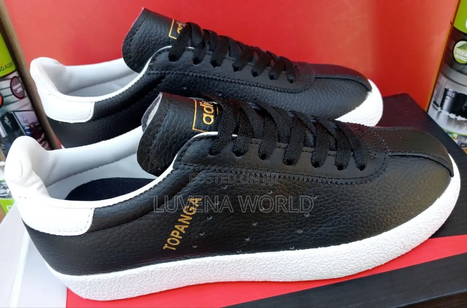 Adidas Topanga