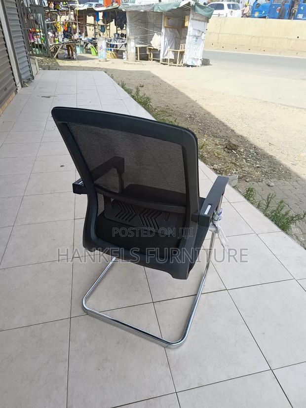 Comfort Visitor Chair (No Wheels) - thumbnail 3