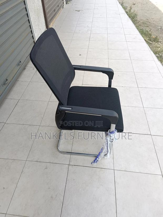 Comfort Visitor Chair (No Wheels) - thumbnail 4