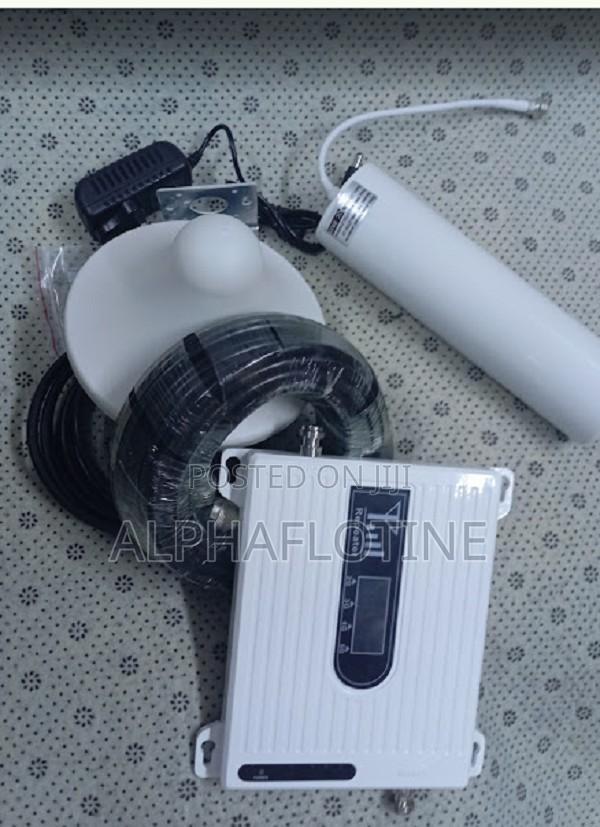 (5g)Four-Band GSM Mobile Signal Booster Amplifier - main view