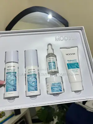 5 in 1 Hyaluronic Acid Centella Asiatica Moisturizing Set