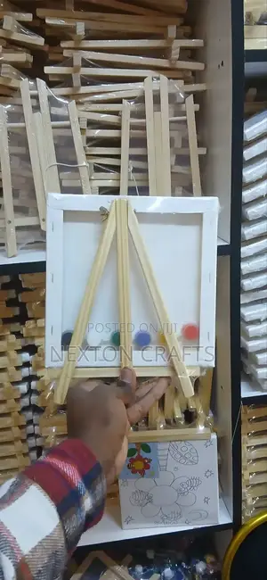 Painting Canvas With Stand 20 by 20