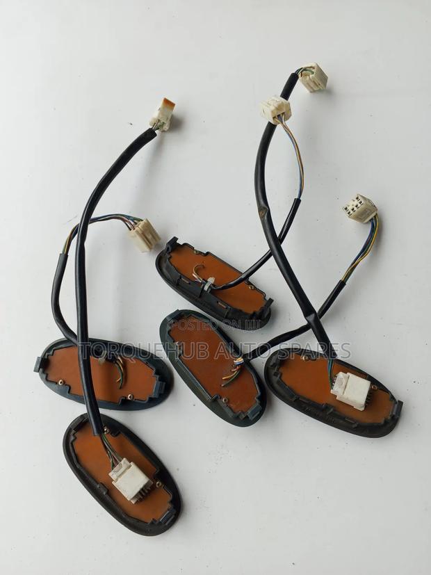 Toyota Vitz Clock Adjust - thumbnail 2