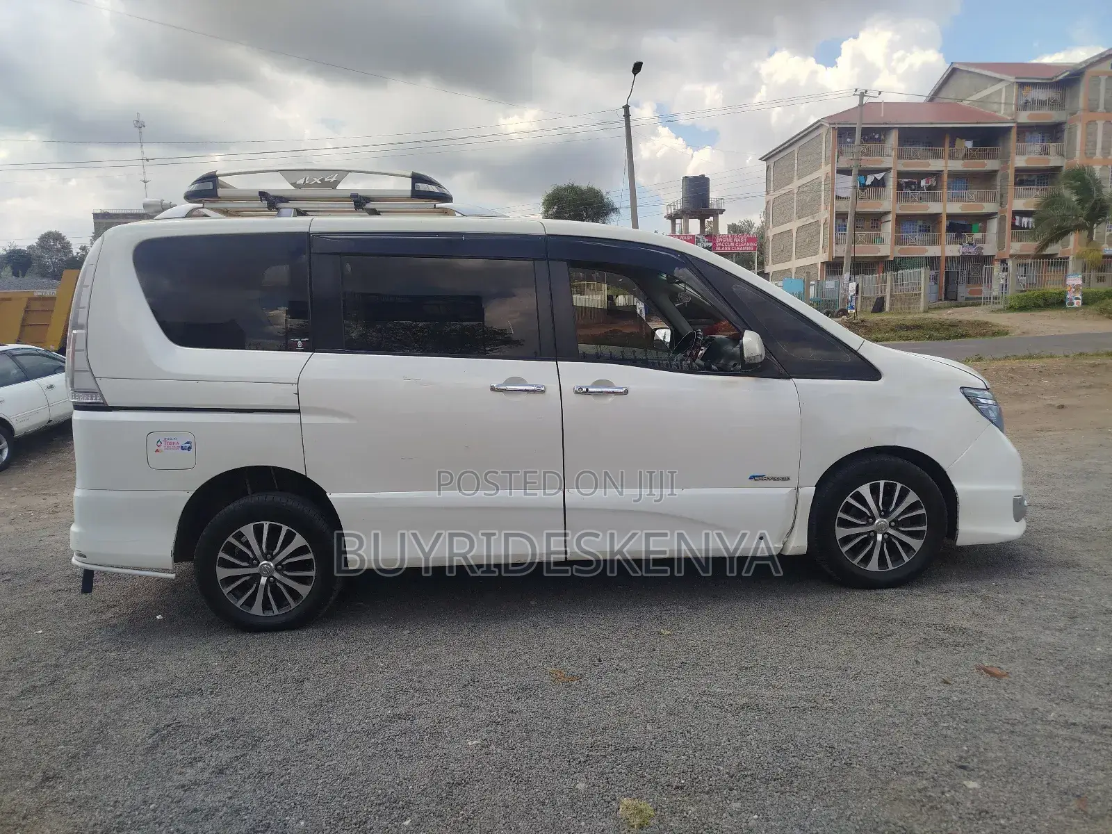 Nissan Serena 2015 White