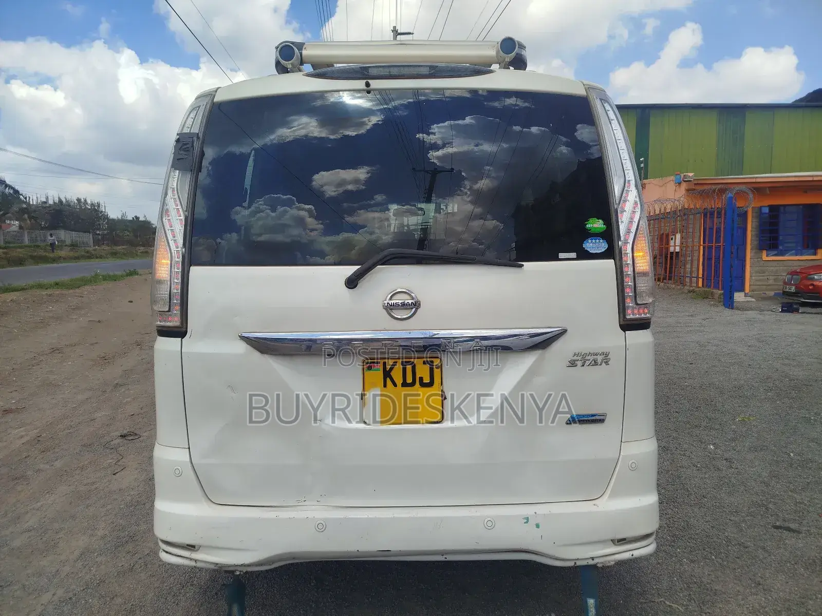 Nissan Serena 2015 White