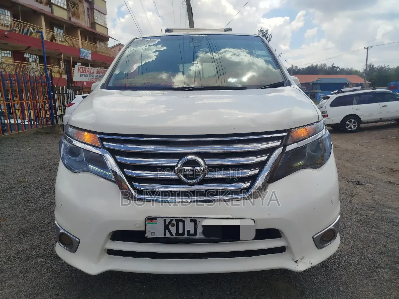 Nissan Serena 2015 White