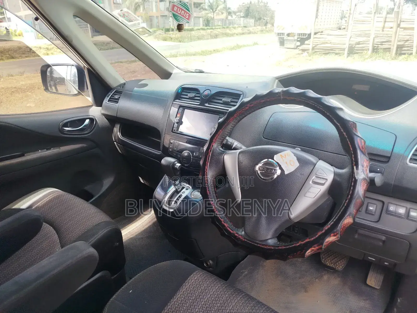 Nissan Serena 2015 White
