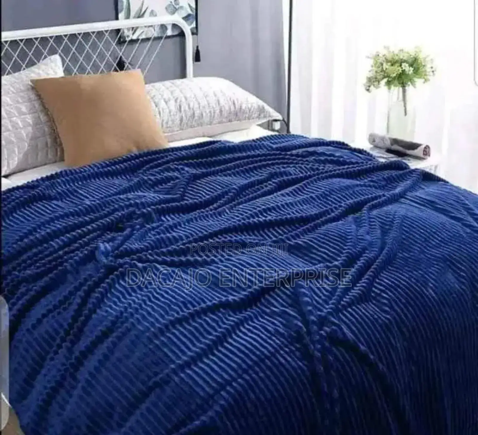 Plain Stripped Soft Blankets Size 6*6