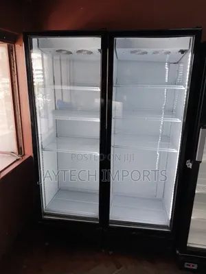 650 Litres Clean Black Display Fridge
