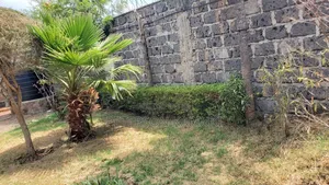 3bdrm Bungalow in Oloolua, Oluulua for rent