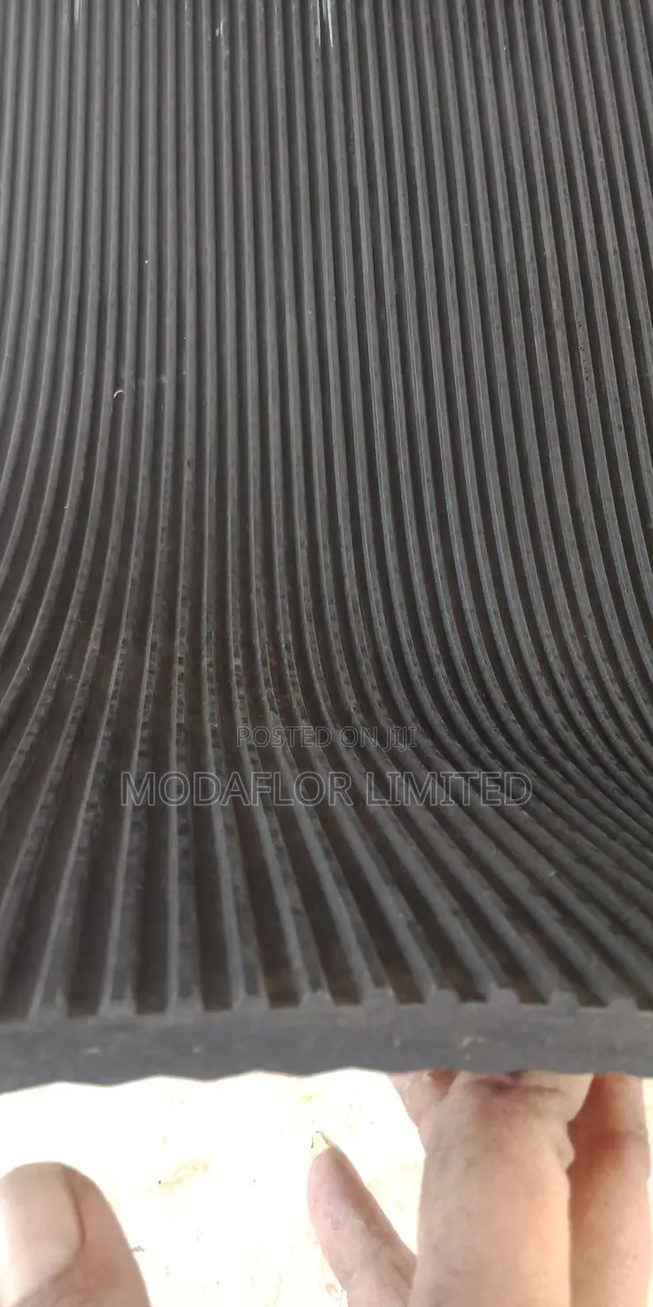 Heavy Duty Ribbed Anti-Slip Floor Mat