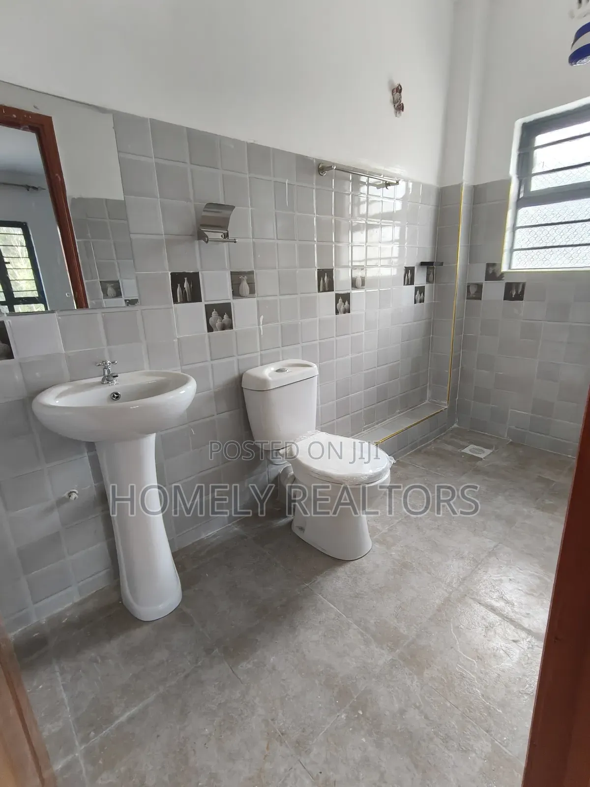 5bdrm Maisonette in Nkoroi, Ongata Rongai for sale