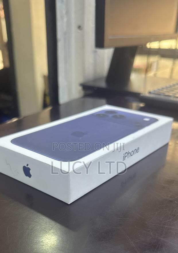 New Apple iPhone 17 Pro Max 256 GB Blue - main view