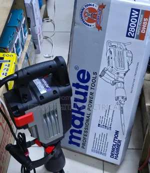 Makute Demolition Hammer