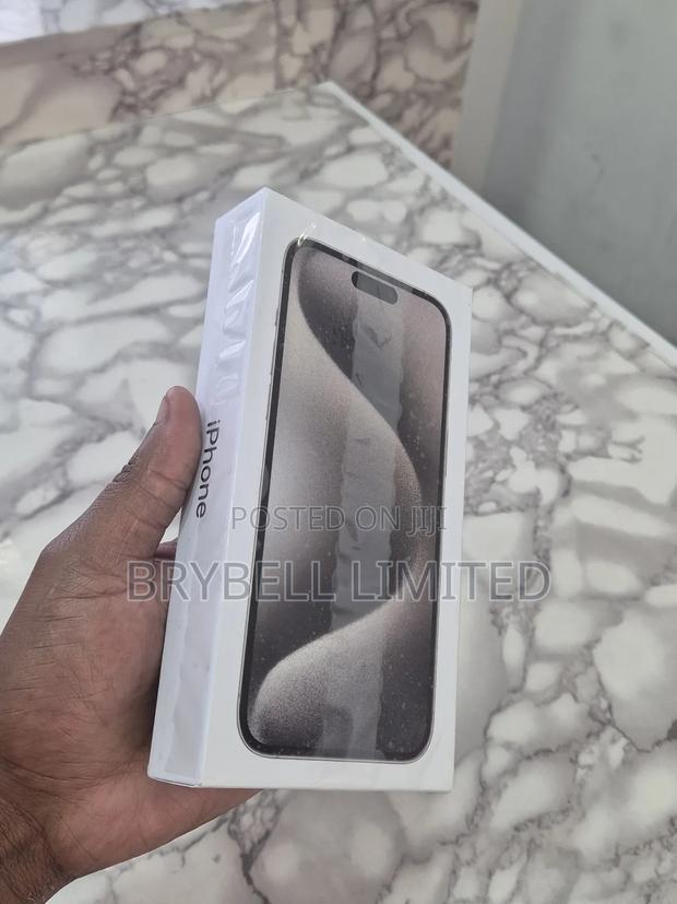 New Apple iPhone 15 Pro Max 256 GB Gray - thumbnail 3