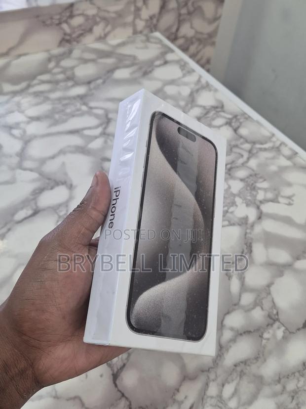 New Apple iPhone 15 Pro Max 256 GB Gray - thumbnail 4