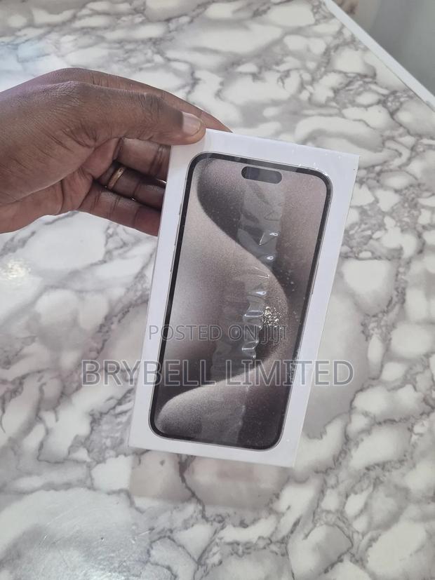 New Apple iPhone 15 Pro Max 256 GB Gray - thumbnail 5