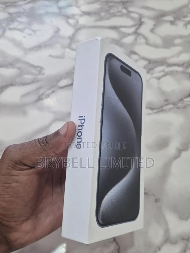 New Apple iPhone 15 Pro Max 256 GB Black - thumbnail 4