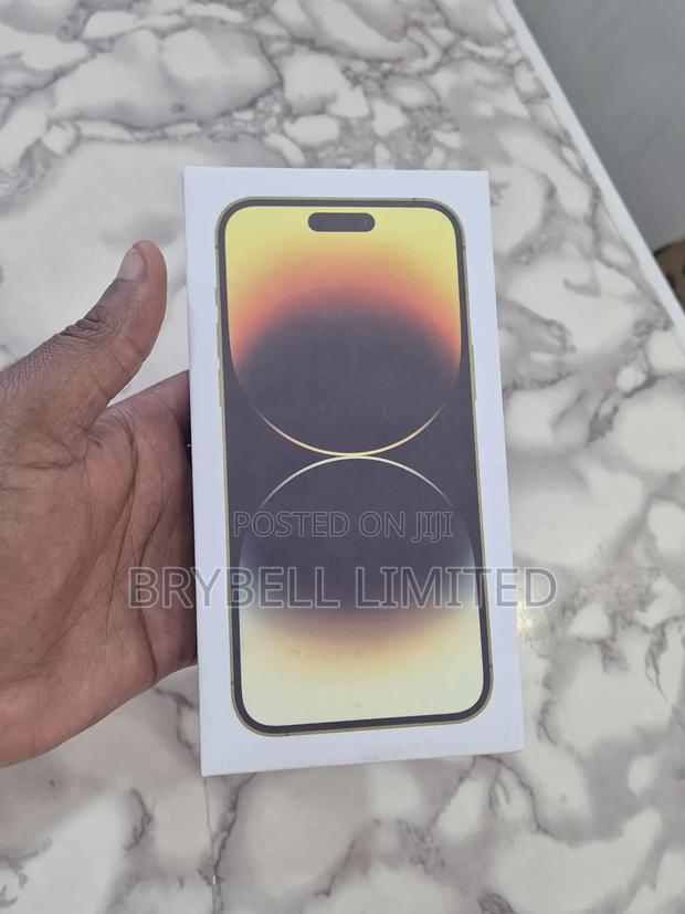 New Apple iPhone 14 Pro Max 256 GB Gold - main view
