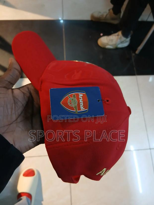Arsenal Red Caps - thumbnail 3