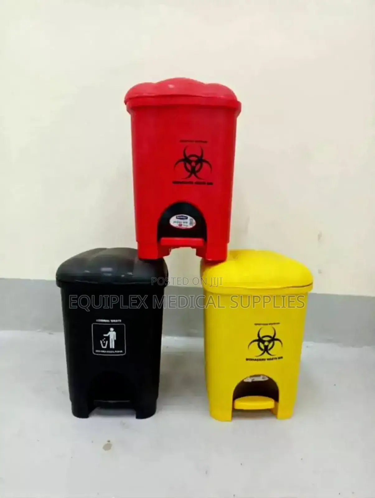 18 Liters Biohazard Pedal Bins / 18 Liters Bins (Strong and Quality)