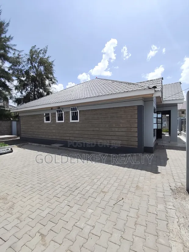 4bdrm Bungalow in Kitengela for sale