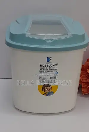Rice/Cereal Bucket With Measuring Cupcolour