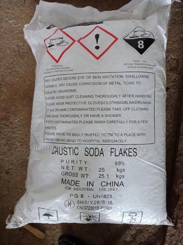 Caustic Soda Flakes - thumbnail 3