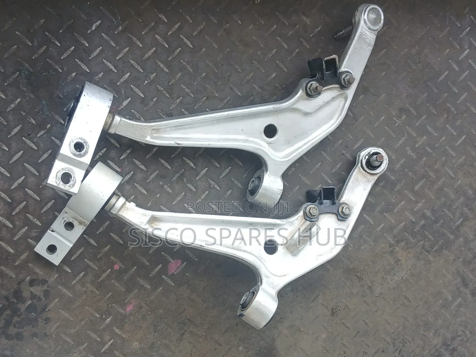 Control Arms Nissan X-Trail Nt30