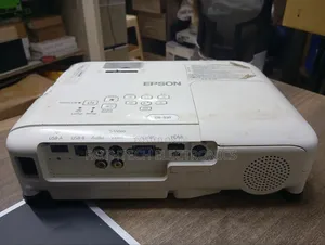 Epson Eb-S31 – 3200 Lumens 3lcd Projector, Big Screen Ready
