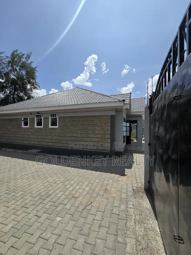 4bdrm Bungalow in Kitengela for sale