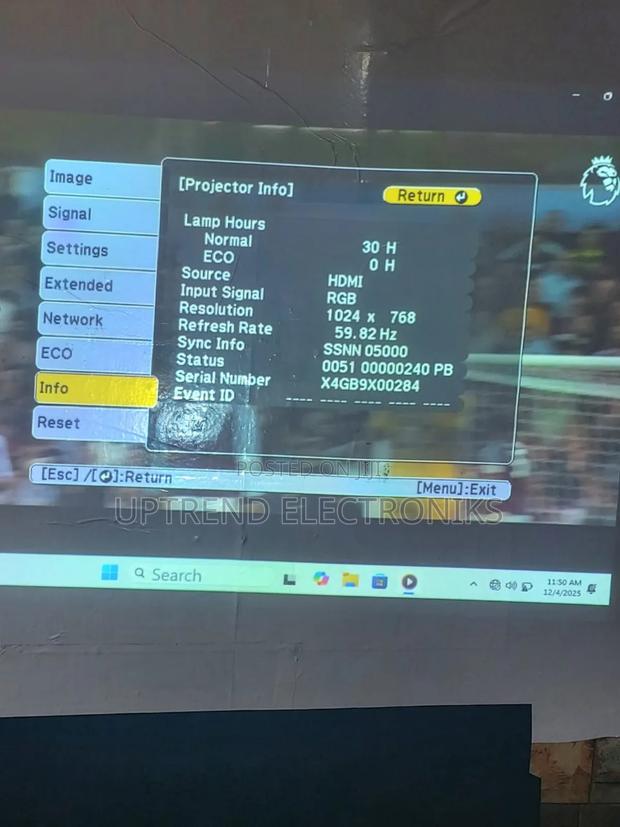 Epson Eb-S05 Projector – Bright Vivid Display! - thumbnail 3