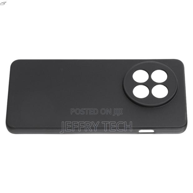 Biseur Oneplus 13r Soft Slim Tpu Silicone Case Black - thumbnail 3