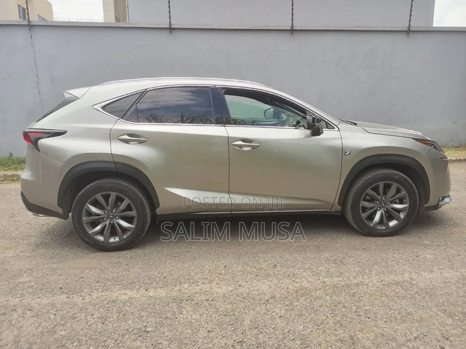 Lexus NX 2017 Gold