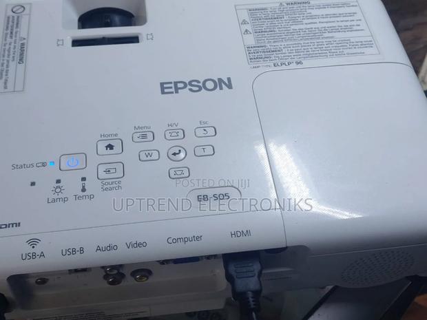 Epson Eb-S05 Projector – Bright, Crisp, Colorful! - thumbnail 3