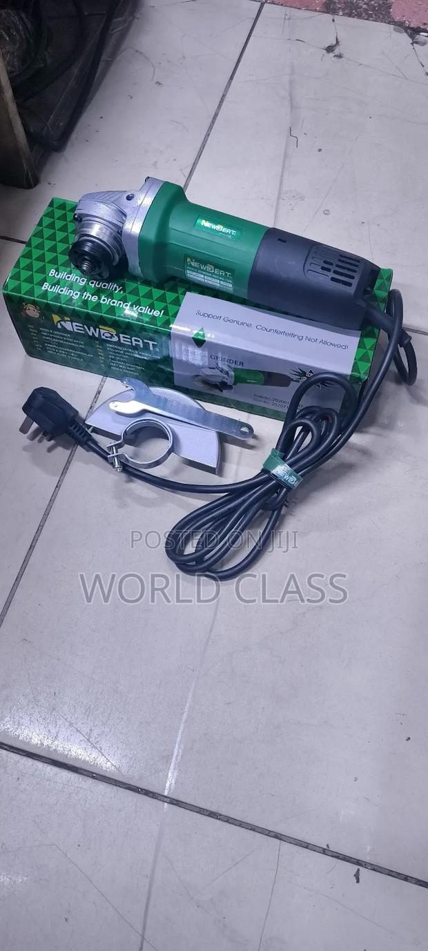 4.5" Electrical Newbeat Angle Grinder