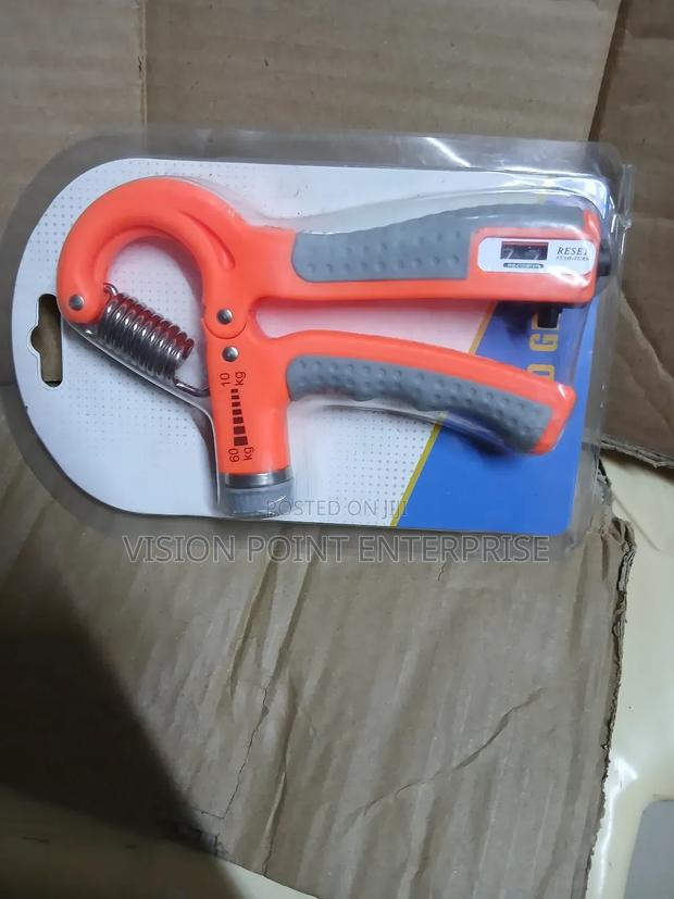 "Hand Grip" Hand Grip