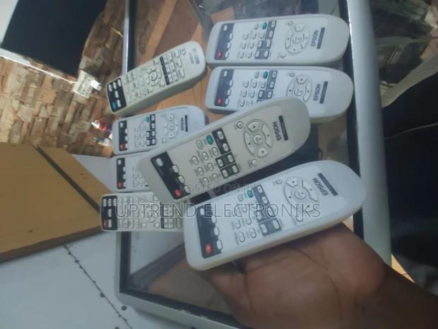 Hassle-Free Epson Projector Remote - main view